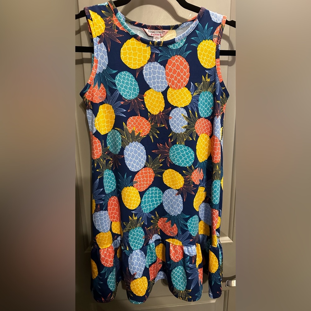 Cooke Street Hawaii Size M (8) Sleeveless Pineapple Dress EUC